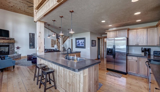 Blackmoon Chalet at Terry Peak