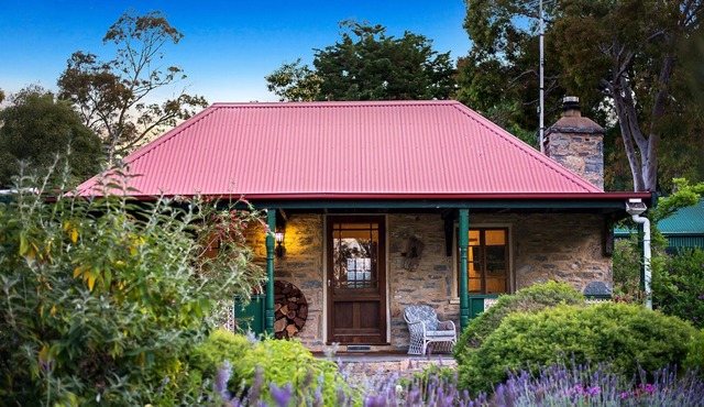 Blacksmith's Cottage - a timeless escape