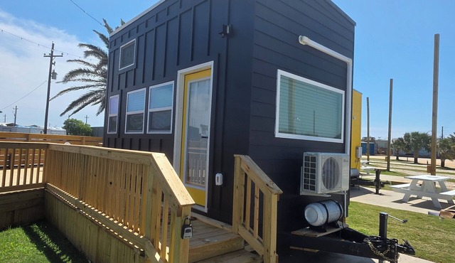 Blackwater Bay beach tiny homes