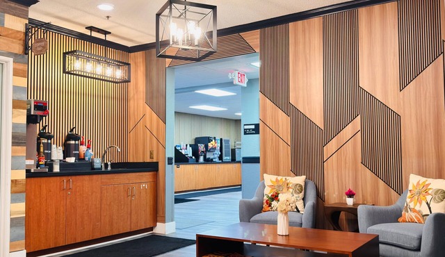 Blaine Town Inn & Suites