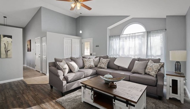 Blair's House in St. Peters 4 Bed 2 Bath Sleeps 10