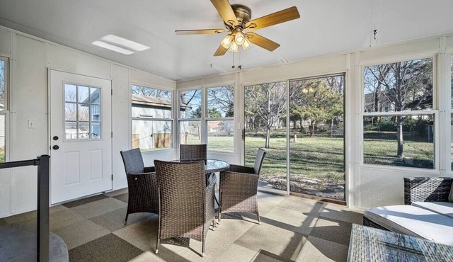 Blair's House in Wentzville - Hot Tub - Game Room