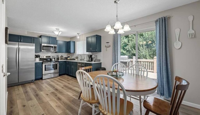 Blairs St. Peters Graffiti House - Game Room