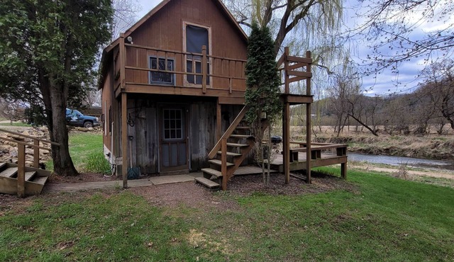 Blakley Hobbit Large Cabin