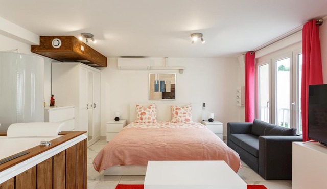 Blanc Mesnil Nid d'amour