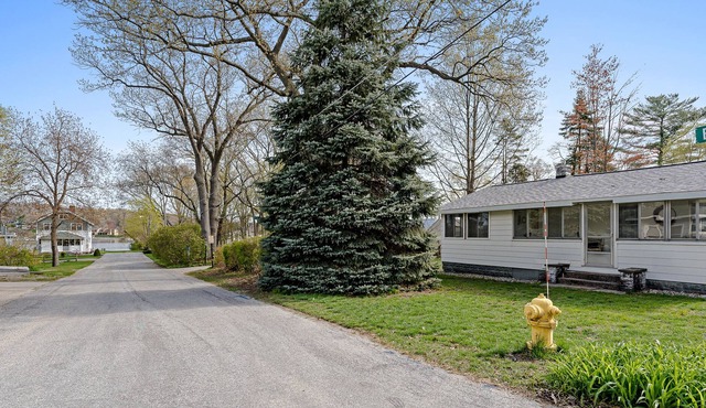 Blandford Bungalow - Walking Distance to Beach Access!
