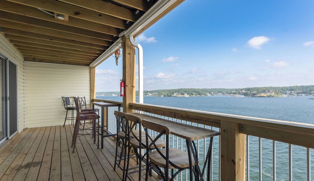 Bldg 10-Large DECK-2 Pools/Sandy Beach Area - Main Channel viewnBoat slip avail.