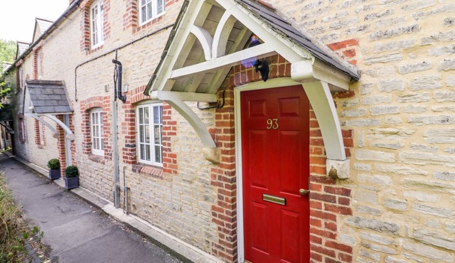 Blenheim Edge, The Causeway