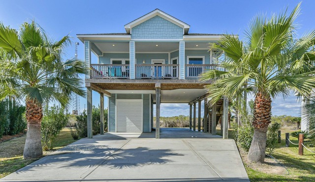 Blessing By The Bay | Community Pool | Sleeps 8
