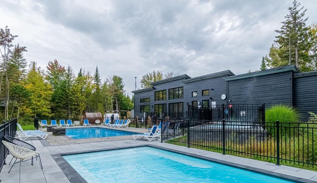 Bleu Soleil | Nature, Comfort & Pet-Friendly