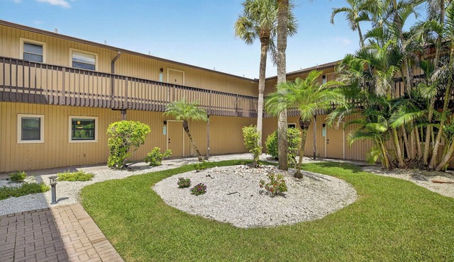 Blind Pass Condos at Bowman's Beach F108 on beautiful Sanibel Island