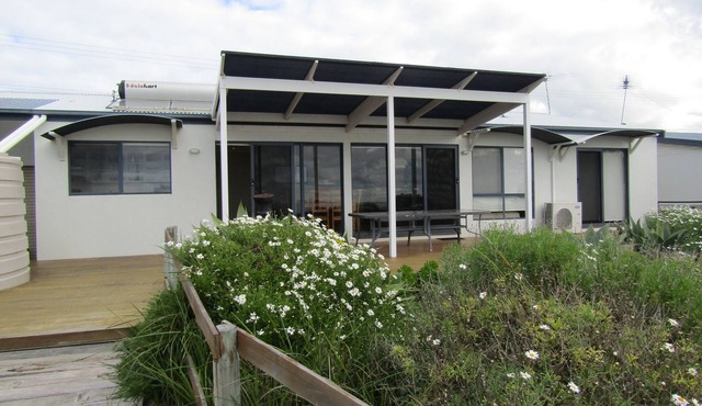 BLISS Absolute Beachfront with uninterrupted views