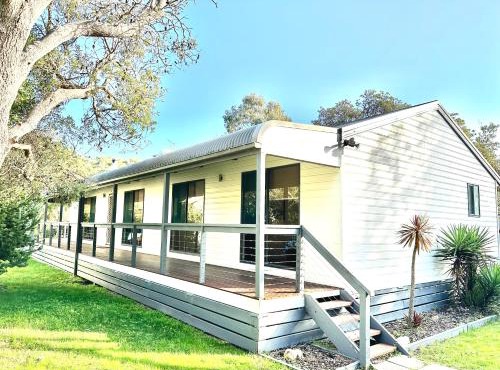 Bliss in Venus Bay - Welcome to 2025!