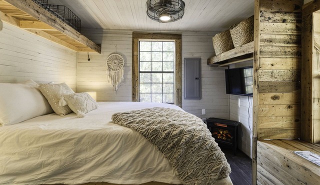 Bliss - Mountaintop Cabin w/Steam Sauna, Minutes from Blue Ridge