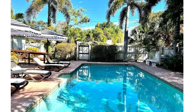 Bliss Pool Villa 4 - BEST Rate & Location!