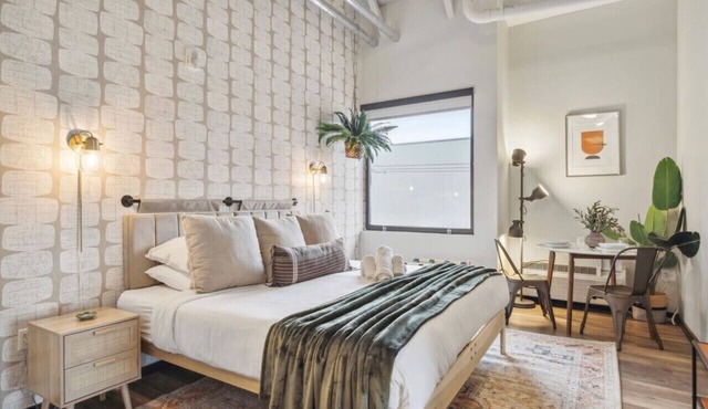 Bliss Studio|Pet friendly, Gym, Game Rm, Central Location