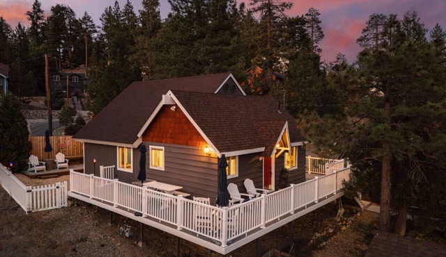 Blissful Bay Cabin + Block from Boulder Bay