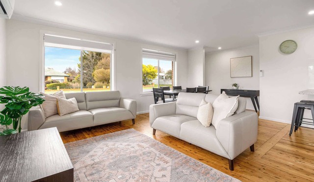 Blissful Blayney Home - Comfy, Cosy and Sleeps 5