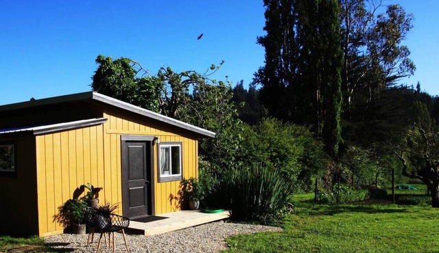 Blissful Farm Studio - Outdoor Soaking Tub
