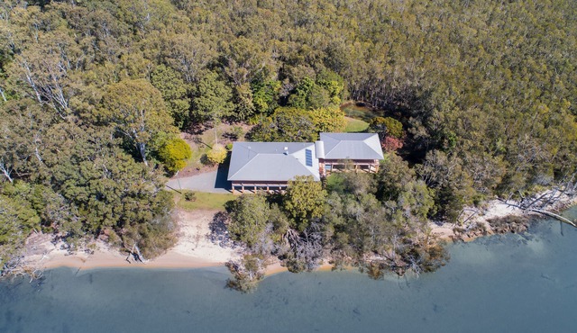 Blissful Lake Retreat