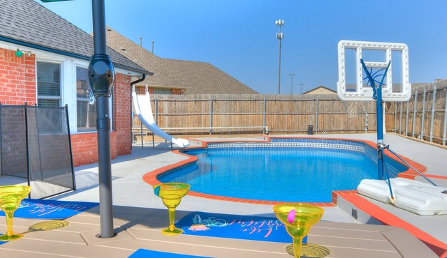 Blissful Staycation- 1 of OKC Favorites Oasis