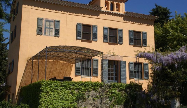 Blissful Villa in Grasse with Private Swimming Pool