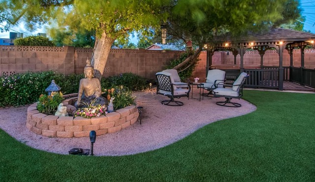 Blissful Zen close to Old town Scottsdale.