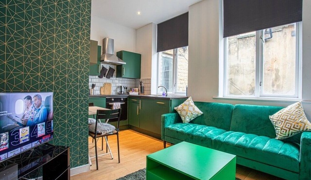 Blissfully Peaceful 1 Bed Flat In Crown Street