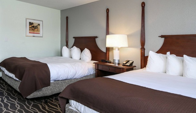 Blisspoint Inn and Suites