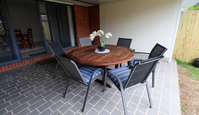 BLK Stays Guest House Deluxe Front Unit Bellmere