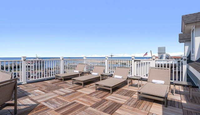 Block Island Bunk House