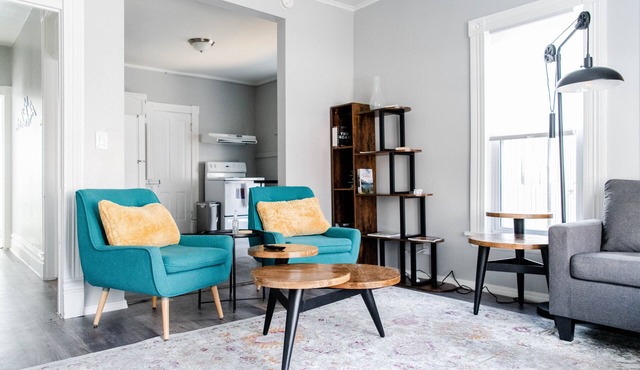 Blocks from River & DT Missoula! University apt now offering mid-term rentals!