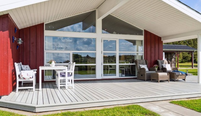 "Blondine" - 1.4km from the sea by Interhome