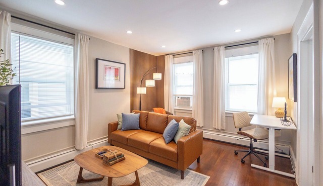 Bloomfield 2BR, Pets OK, Park2Cars, Laundry, Fios, Safe, Quiet, Convenient