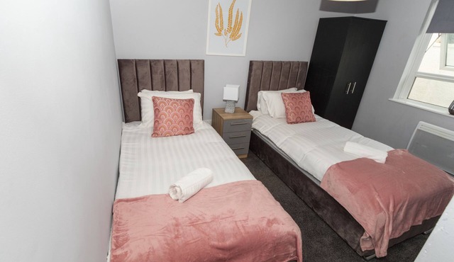 Bloomfield Apartment 4 (Rear of Building)