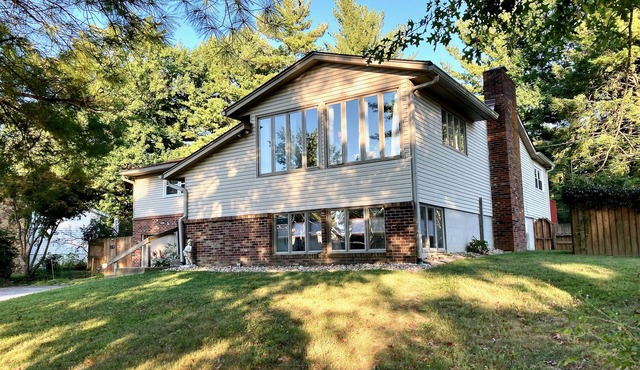 Bloomington Indiana Rental- Entire House - 5 Bedrooms and 3 full bathrooms