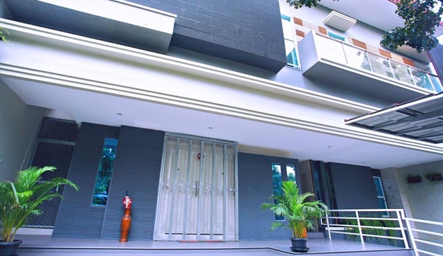 Blossom Resident Blok M