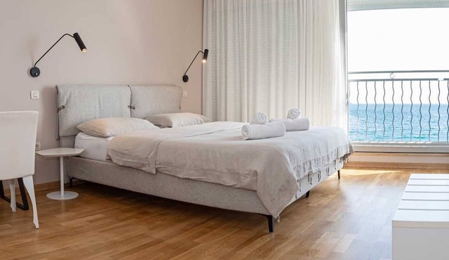 BLU Double Room with Seaview 5