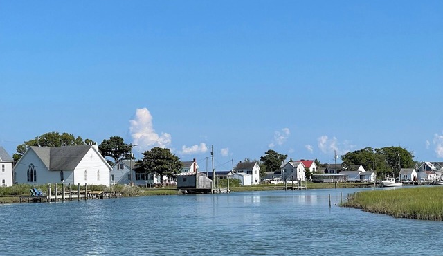 Blue Anchor Cottage at Smith Island MD Quaint & Charming Beach Cottage
