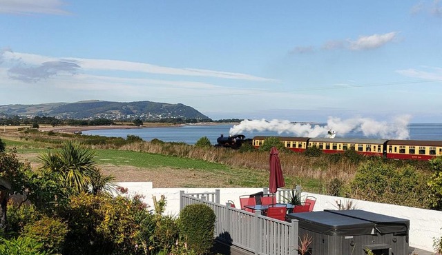 Blue Anchor House - Seaview, Hot Tub Apartments