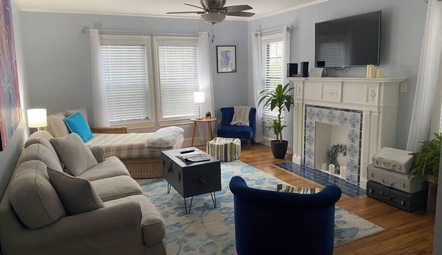 Blue Belle House -Minutes to Magnolia