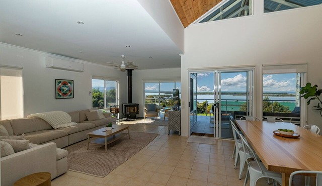 Blue Bird coastal retreat