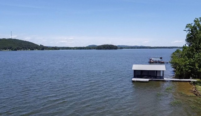 Blue Bird Haven On Weiss Lake