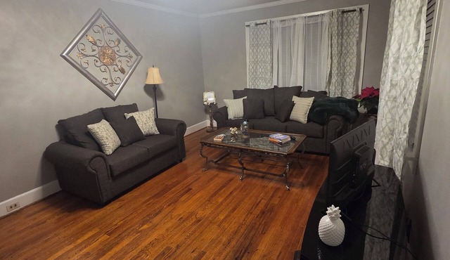 Blue Bird Manor 3-bedroom house located in the heart of Orangeburg