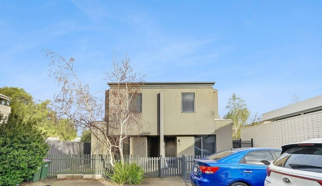 Blue Chip Williamstown Beach Bay Townhouse