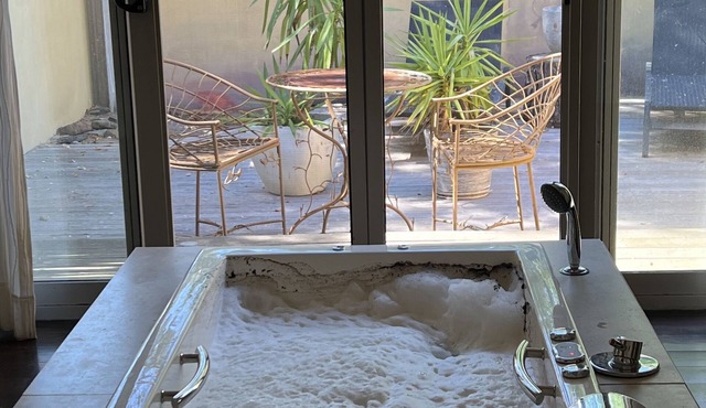 Blue Cliffs Dusk Spa Villa