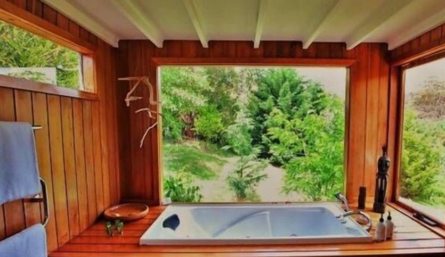 Blue Cliffs Hideaway Spa Villa