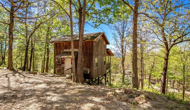 Blue Clouds Resort Rustic Charm