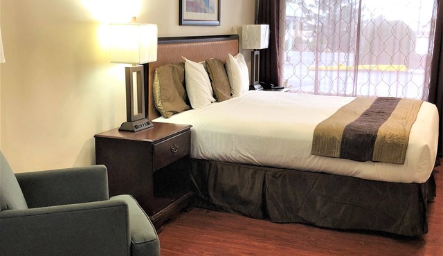 Blue Coast Inn and Suites