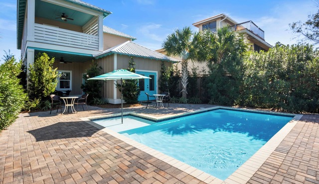 Blue Coconut | Private Pool | 6-Seater Golf Cart | Steps to Beach